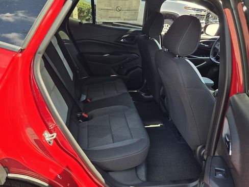 New 2026 Chevrolet Trax RS w/ Sunroof Package FWD image 22