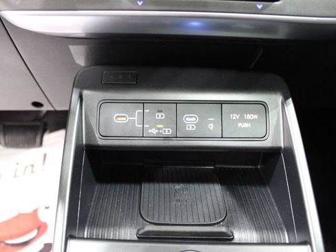 Used 2024 Hyundai Kona Limited FWD image 50