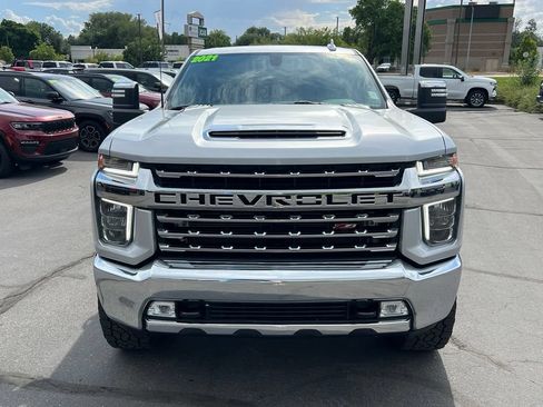 Used 2021 Chevrolet Silverado 2500 LTZ w/ Z71 Off-Road Package AWD/4WD image 4