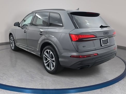 Used 2025 Audi Q7 2.0T Premium w/ Convenience Plus Package AWD/4WD image 7
