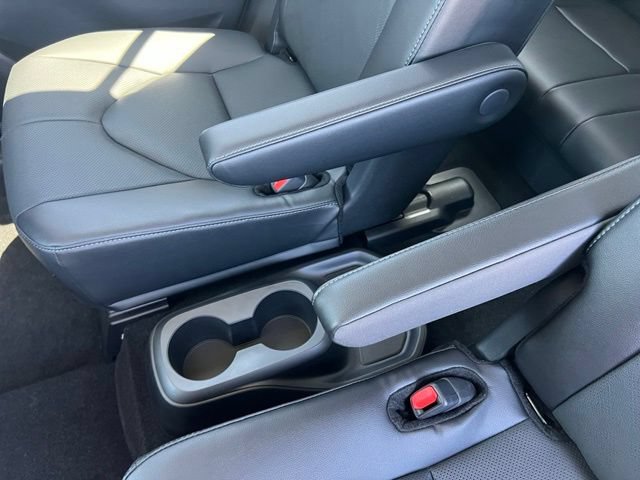 Certified 2026 Toyota Highlander Platinum AWD/4WD image 18
