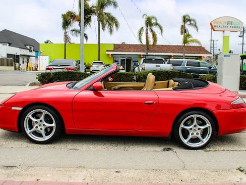 Used 2003 Porsche 911 Cabriolet image 2