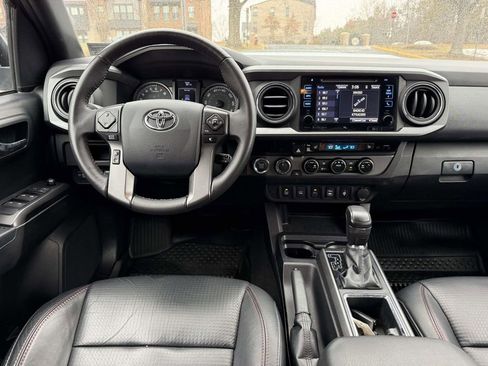 Used 2017 Toyota Tacoma TRD Pro image 8