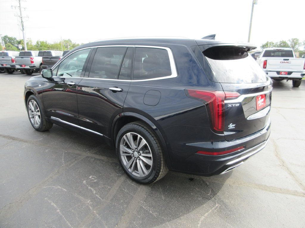 Certified 2021 Cadillac XT6 Premium Luxury FWD image 10