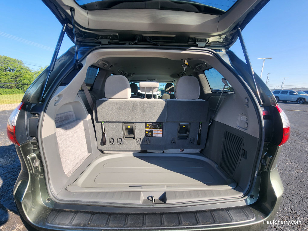 Used 2020 Toyota Sienna LE FWD image 9