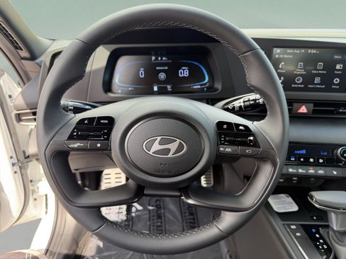 New 2026 Hyundai Elantra SEL Sport FWD image 29
