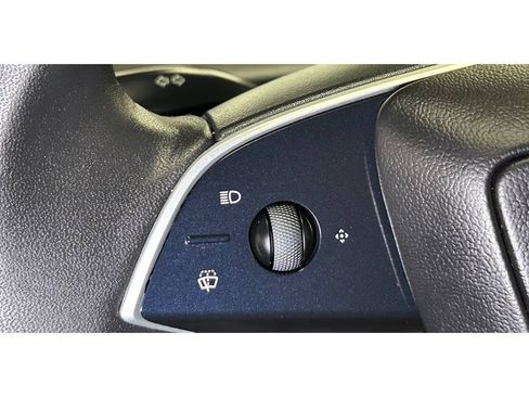 Used 2026 Tesla Model Y Long Range RWD image 26
