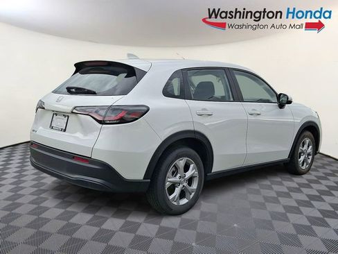 Certified 2025 Honda HR-V LX image 6