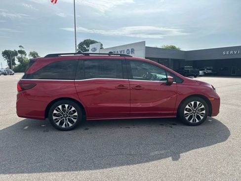 Used 2025 Honda Odyssey Elite image 16
