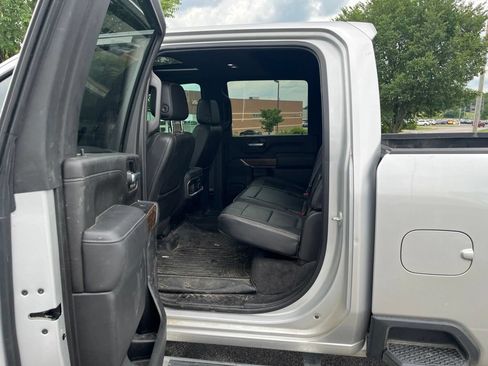 Used 2021 Chevrolet Silverado 2500 High Country w/ Z71 Off-Road Package AWD/4WD image 11