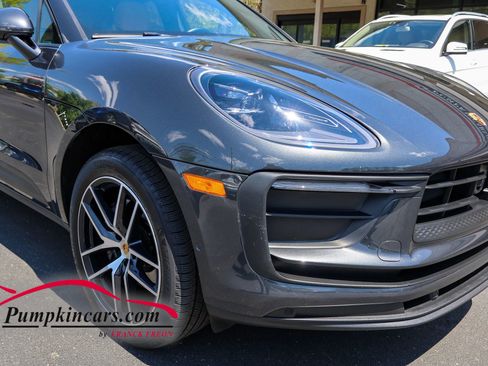 Used 2023 Porsche Macan AWD/4WD image 7