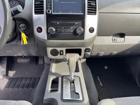Used 2019 Nissan Frontier SV image 20