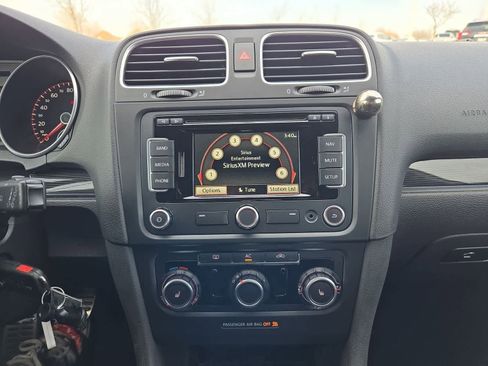 Used 2011 Volkswagen GTI 4-Door image 23