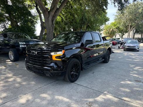 Used 2025 Chevrolet Silverado 1500 RST RWD image 2