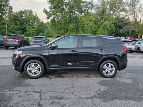 Used 2024 GMC Terrain SLE AWD/4WD image 5