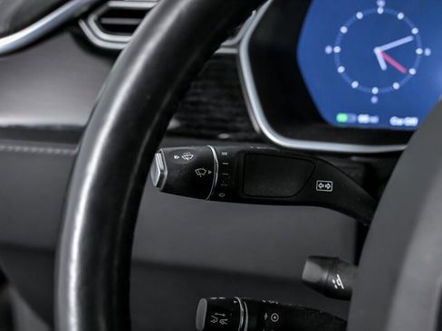 Used 2016 Tesla Model X 75D image 26