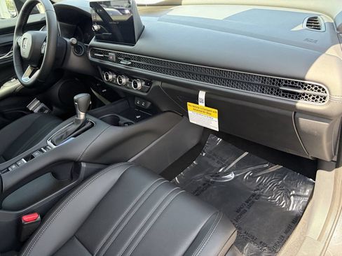 Used 2027 Honda HR-V EX-L image 17