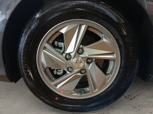 New 2026 Hyundai Elantra SE image 14