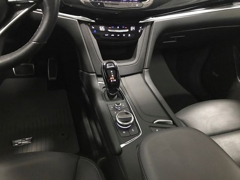 Certified 2024 Cadillac XT6 Sport w/ Technology Package image 25