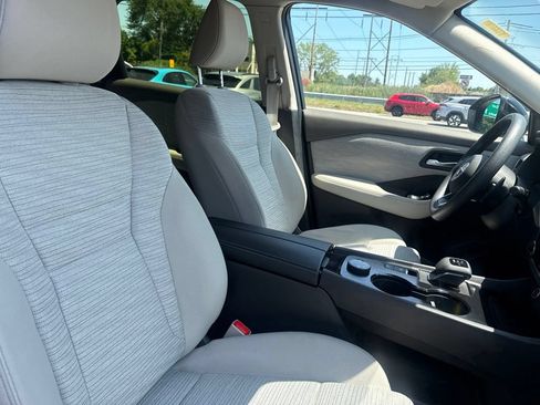 Used 2023 Nissan Rogue SV AWD/4WD image 20