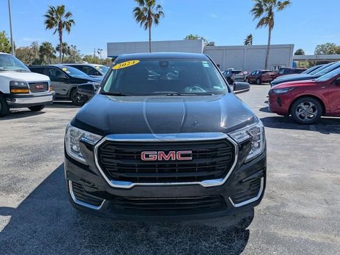 Used 2024 GMC Terrain SLE FWD image 9