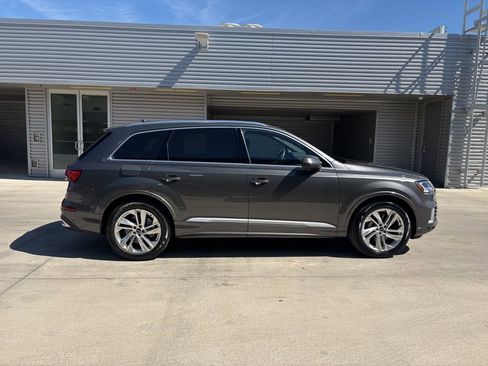 Used 2021 Audi Q7 3.0T Prestige w/ Prestige Package image 4