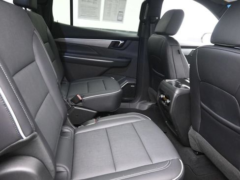 Used 2026 Buick Enclave Preferred AWD/4WD image 10