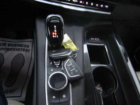 Used 2021 Cadillac Escalade ESV Sport w/ Driver Assist Tech Package image 21