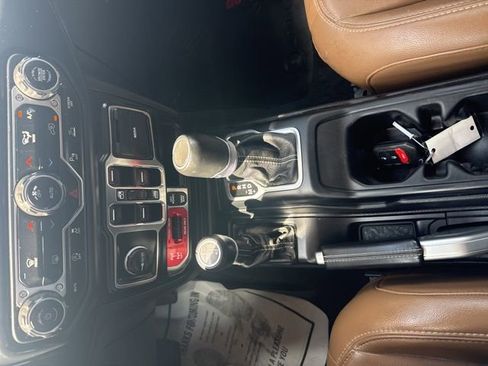 Used 2021 Jeep Gladiator Rubicon AWD/4WD image 20