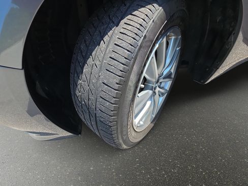 Used 2016 INFINITI Q50 Premium AWD/4WD image 32