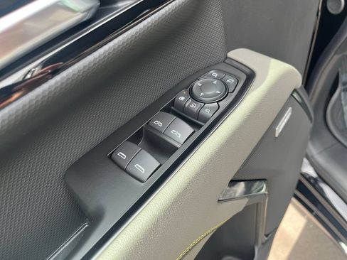 New 2026 Chevrolet Silverado 2500 ZR2 AWD/4WD image 11
