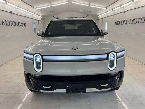 Used 2025 Rivian R1T Adventure AWD/4WD image 2