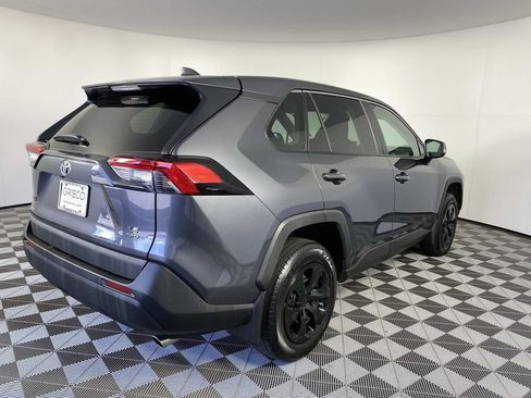 Used 2024 Toyota RAV4 LE AWD/4WD image 9