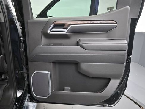 New 2026 GMC Sierra 1500 SLT w/ SLT Premium Plus Package image 16