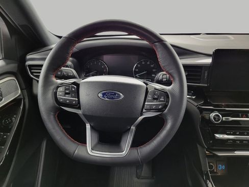 Used 2024 Ford Explorer ST-Line w/ Class IV Trailer Tow Package AWD/4WD image 6