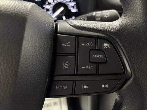 Used 2026 Toyota Sienna LE FWD image 20