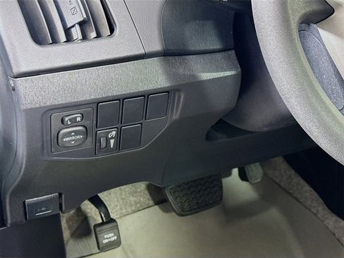 Used 2015 Toyota Prius Four image 8