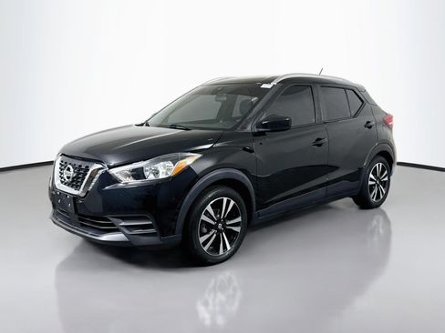 Used 2020 Nissan Kicks SV FWD image 4