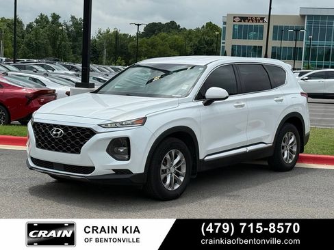 Used 2020 Hyundai Santa Fe SE FWD image 3