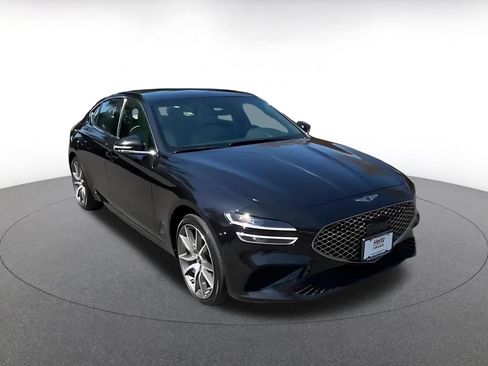 Used 2025 Genesis G70 2.5T AWD/4WD image 3