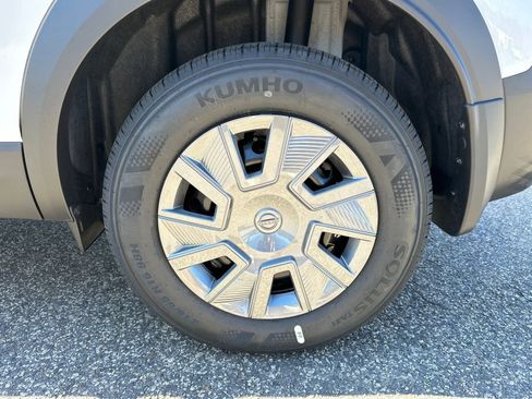 New 2026 Nissan Kicks S w/ Charging Package FWD image 19