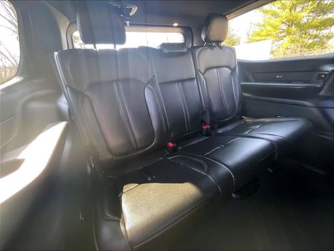 Used 2024 Jeep Wagoneer 4WD image 17