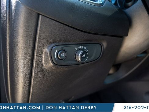 Used 2022 Chevrolet Equinox LT image 16