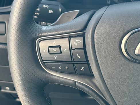 Used 2025 Lexus ES 350 F Sport image 19