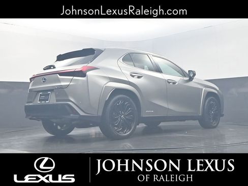 Certified 2022 Lexus UX 250h w/ Premium Package image 20