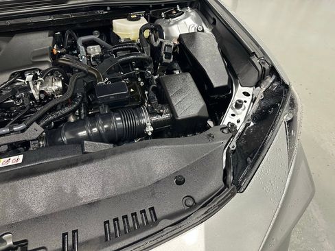 Used 2025 Toyota Camry LE image 69