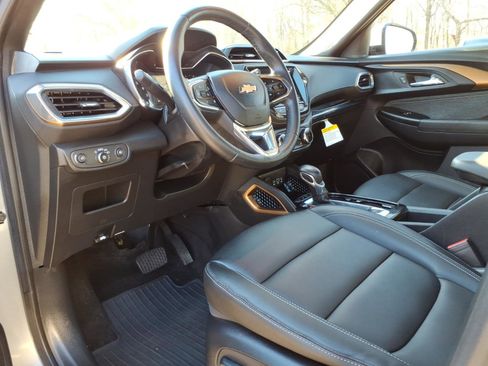 Certified 2023 Chevrolet TrailBlazer ACTIV w/ Convenience Package image 13
