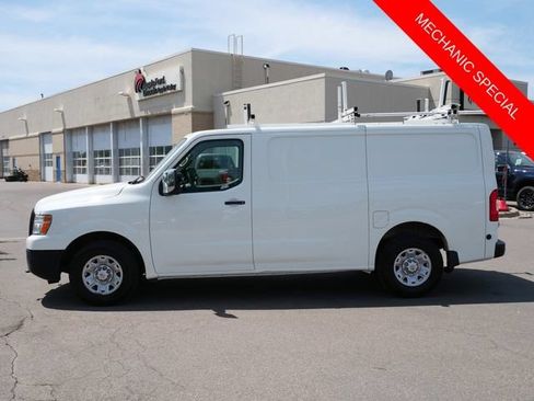 Used 2018 Nissan NV 3500 SV w/ Navigation Package RWD image 5
