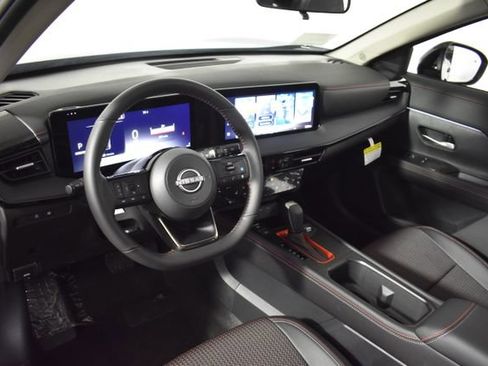New 2026 Nissan Kicks SR w/ SR Premium Package AWD/4WD image 13
