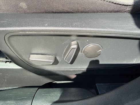 Used 2021 Ford Escape SE w/ SE Sport Appearance Package FWD image 13